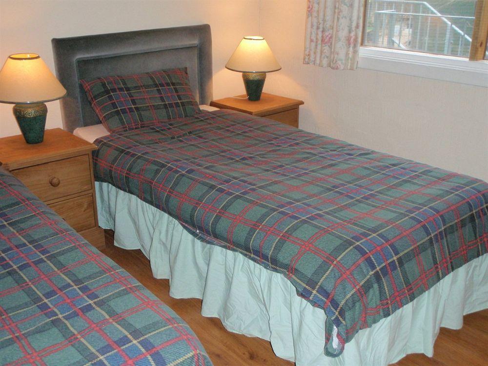 The Stronlossit Inn Fort William Bagian luar foto